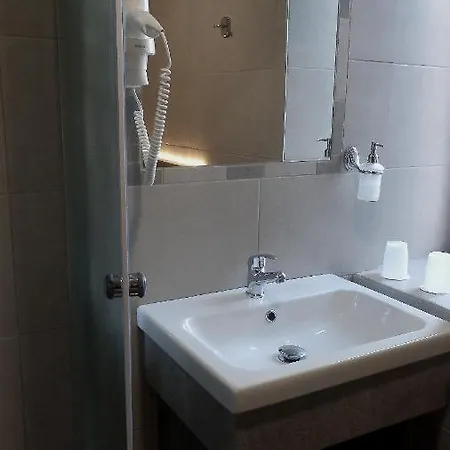 Caesar Panzio 3* Pápa