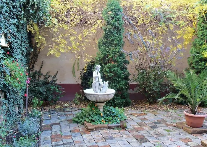 Pensionat Caesar Panzio Pápa