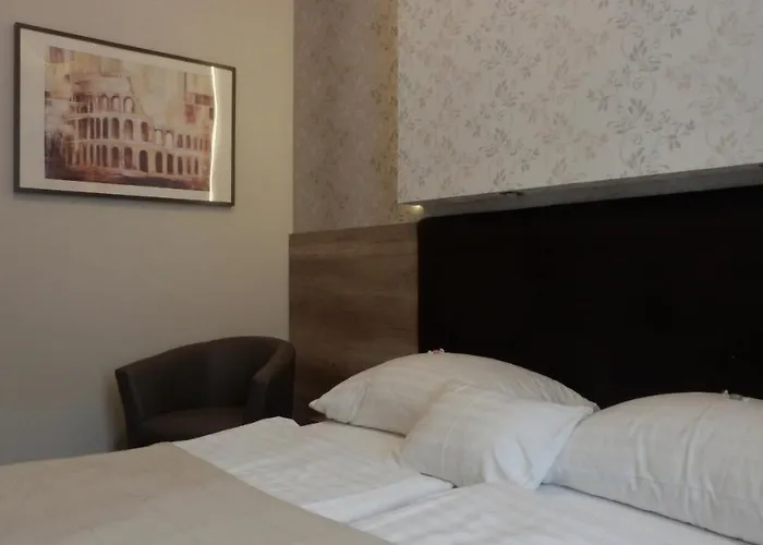 Caesar Panzio 3* Pápa